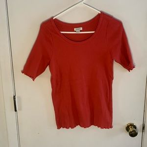 Sundance terracotta short sleeve ribbed knit shirt with ruffled edges Size Large